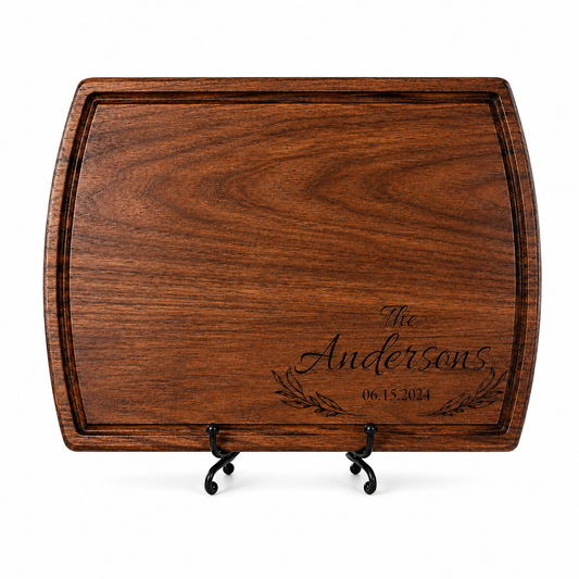 Name with wreath: Personalized Charcuterie Board – Anniversary Gift for Couple